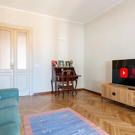 Apartment -porta Nuova - Molinette- X7 - Balcony - Wifi Turin